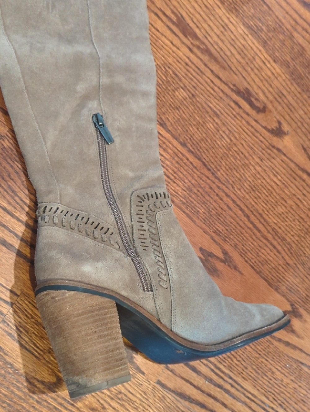 Vince Camuto Taupe Over-the-Knee Block Heel Madolee Boots Sz 8.5 - Picture 9 of 12